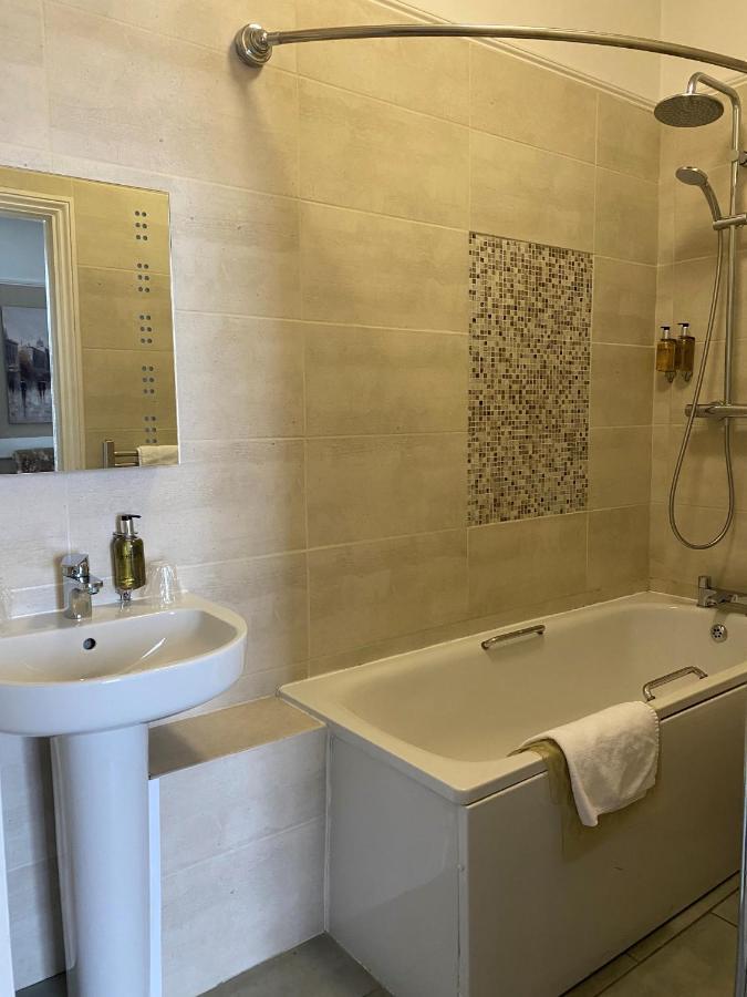 House Hotel 3*