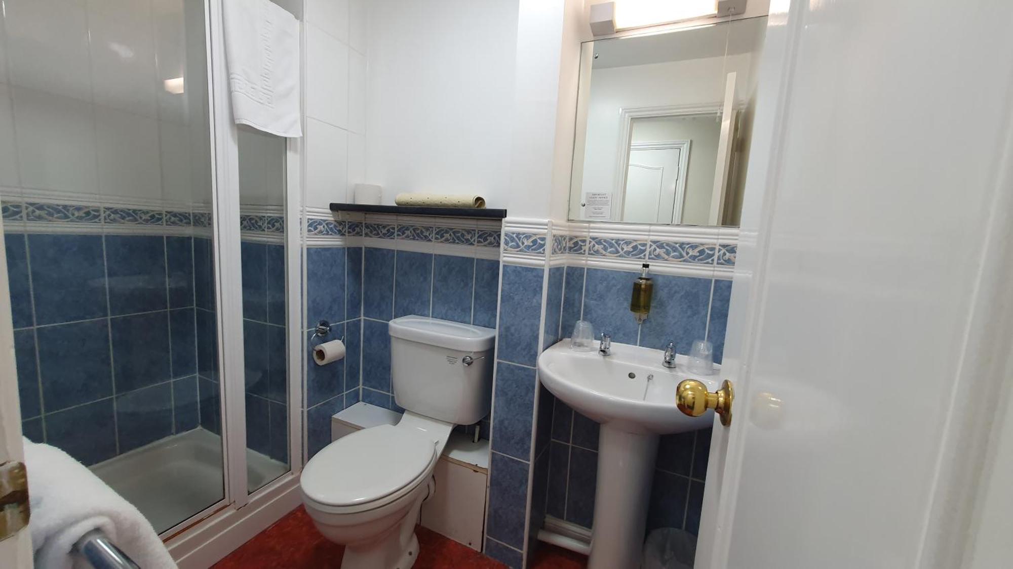 House Hotel 3*