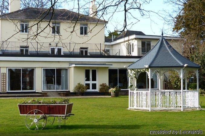 House Hotel