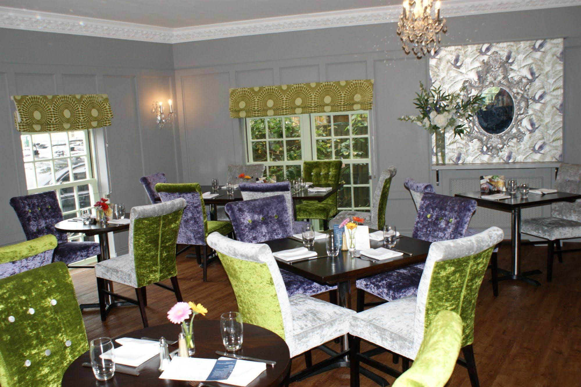 House 3* Alton (Hampshire)