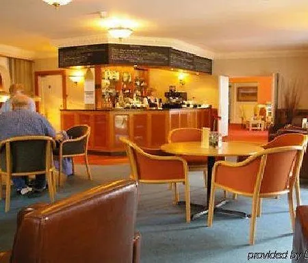 Alton House Hotel 